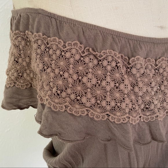 Off the Shoulder Top - Picture 2 of 4